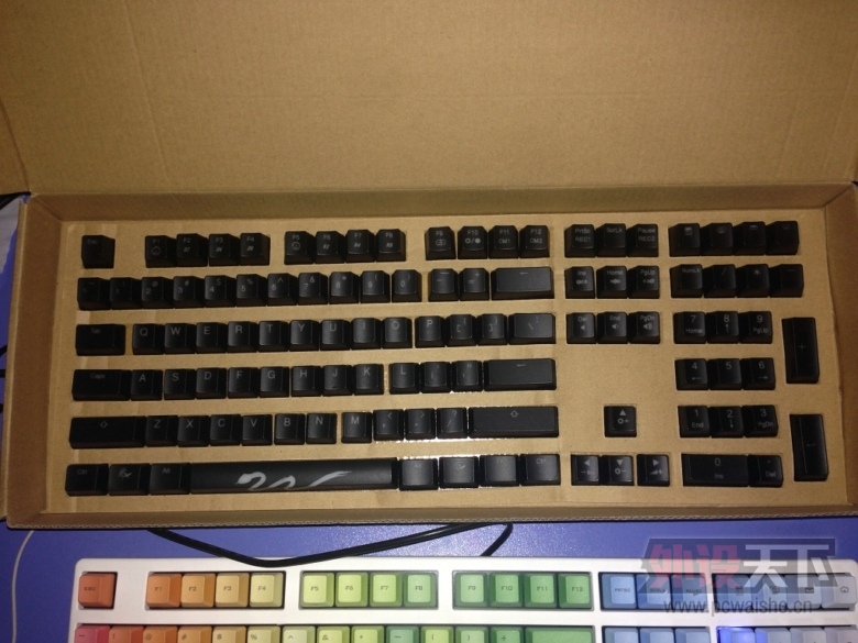 [����]���ѳ���DUCKY S3 ��ɫԭװ��ñ ȫ��