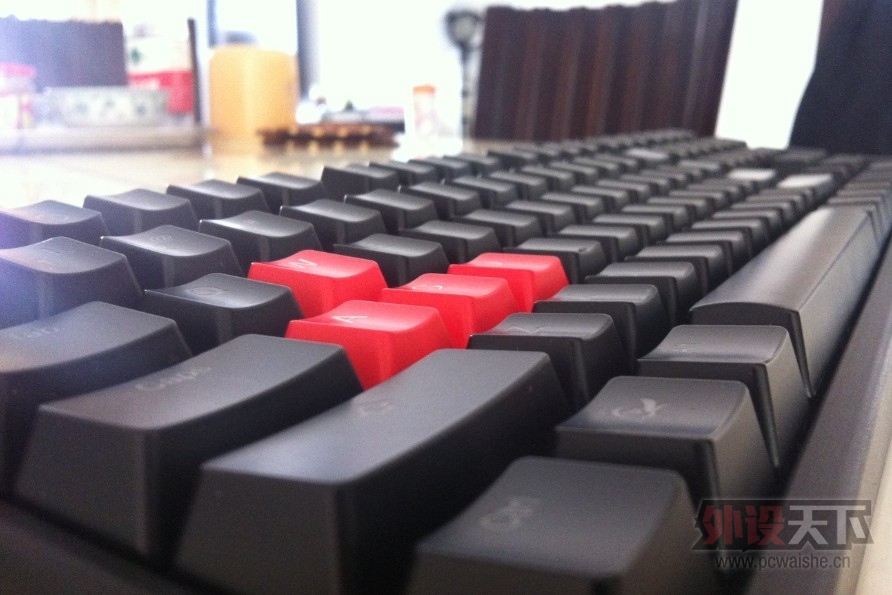 [����] ����DUCKY 9008 S3�Ϲ���� 650