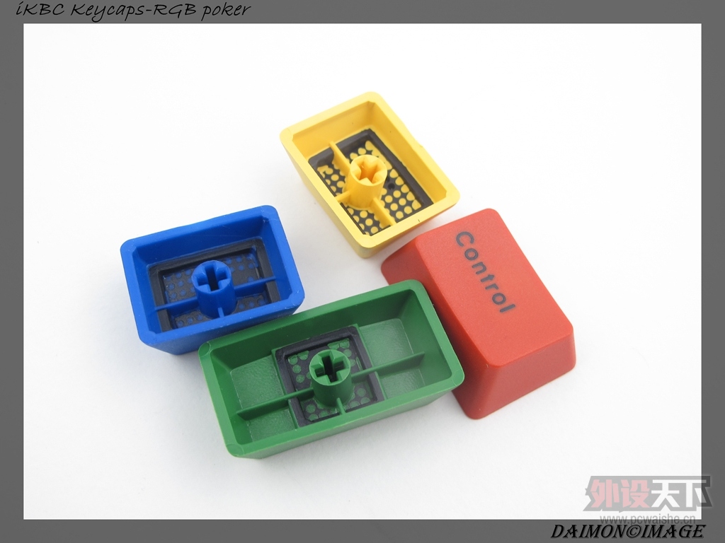 iKBC RGB �˿� PBT��ɫ��ñ����С��