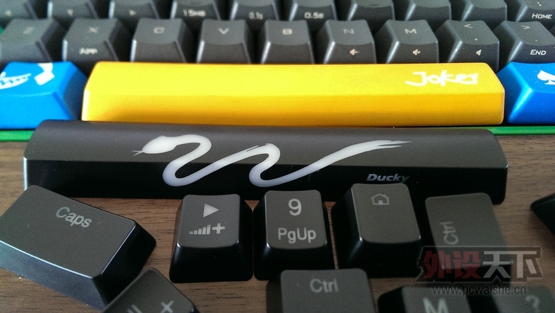 ��104��S3��͸������ո�