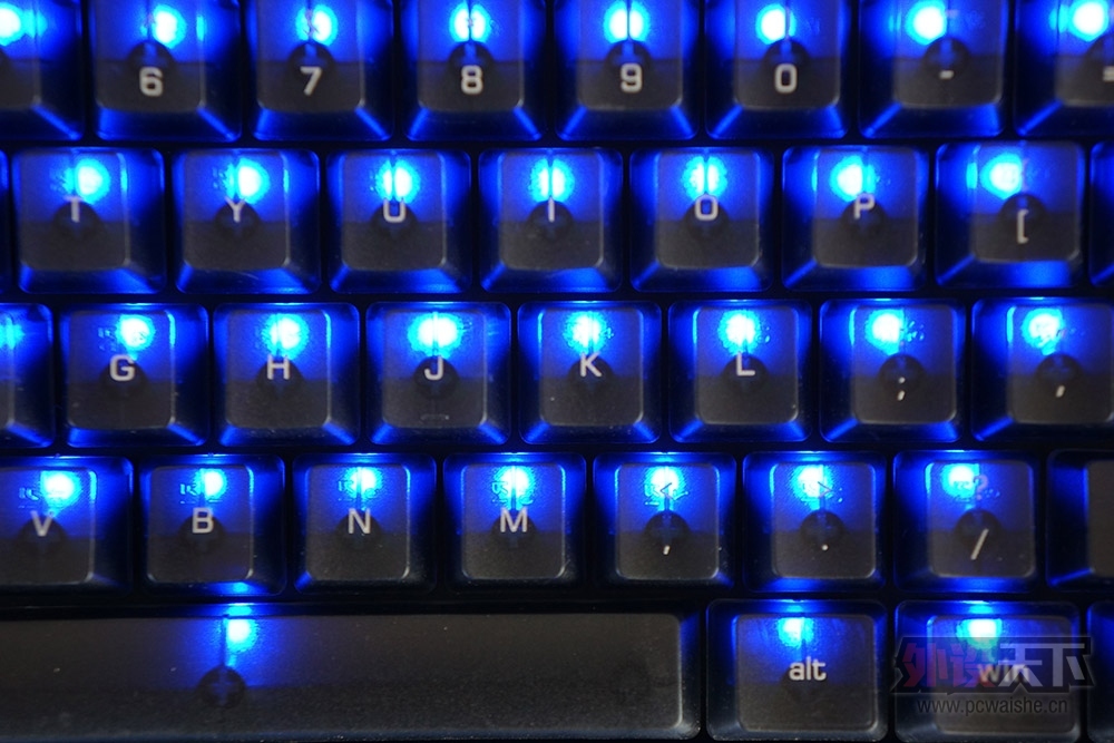 Ikbc ��͸104����ñСС�ĵã��ϼ���6��������ܣ�������˿�������ھ����Ƿ������