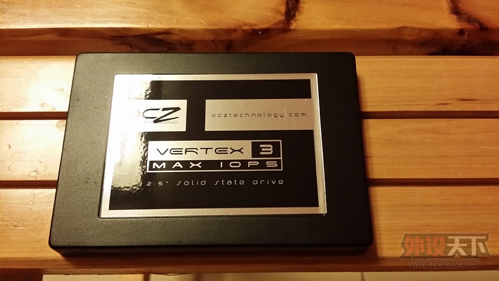 OCZ Vertex 3 MAX IO 120G + DIR-619