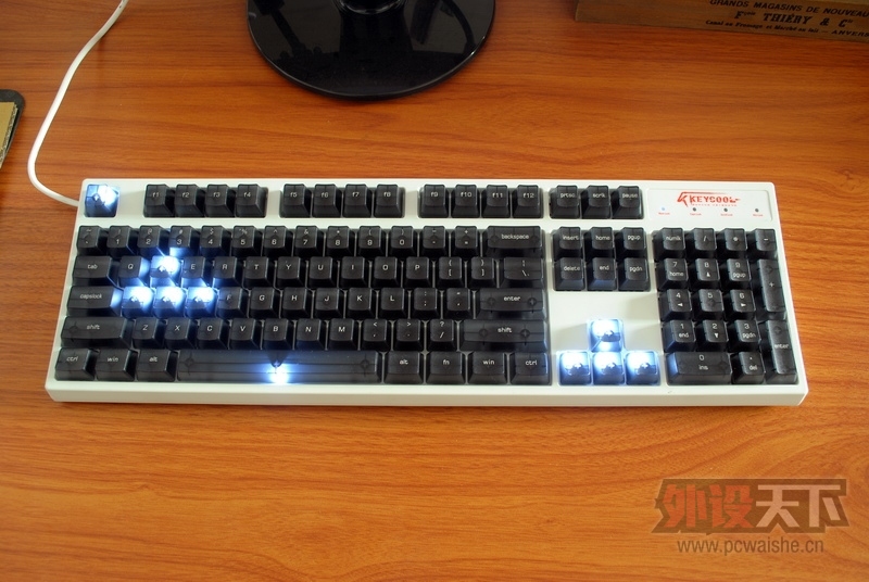 һ������ı�̥��iKBC��͸104��ñ��װ����