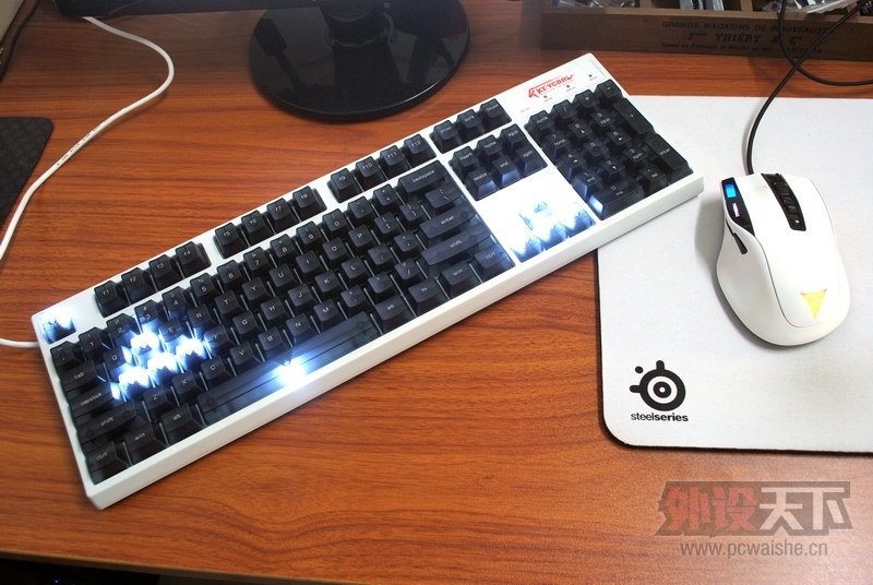 һ������ı�̥��iKBC��͸104��ñ��װ����