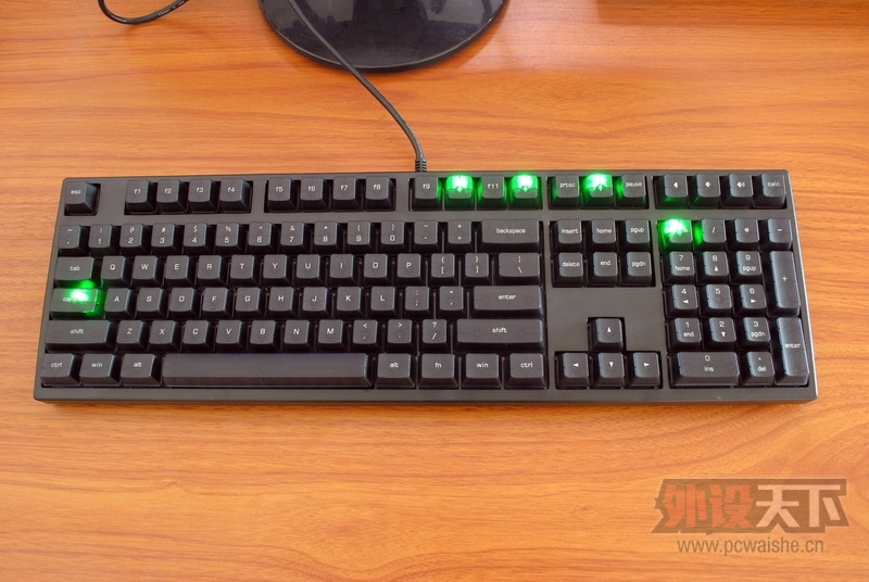 һ������ı�̥��iKBC��͸104��ñ��װ����