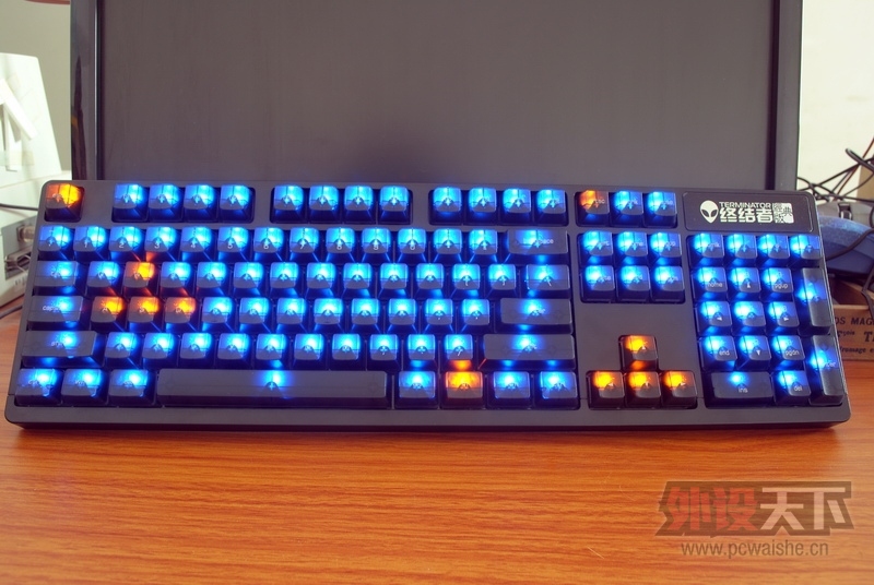 һ������ı�̥��iKBC��͸104��ñ��װ����
