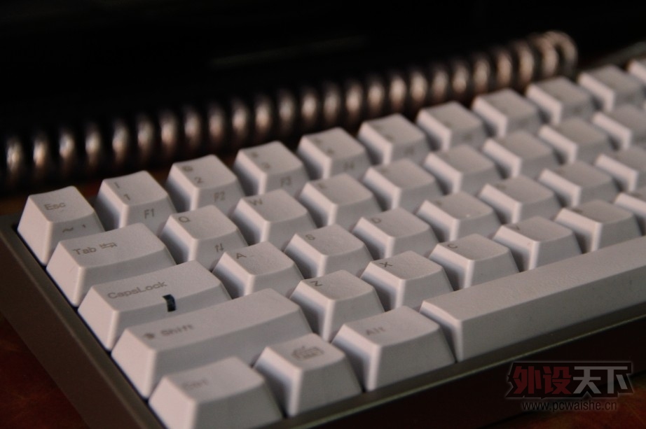 ��ǰ�����һ�Ѽ��̣�leopold FC660M ǳ��ɫ.��������ͼ��