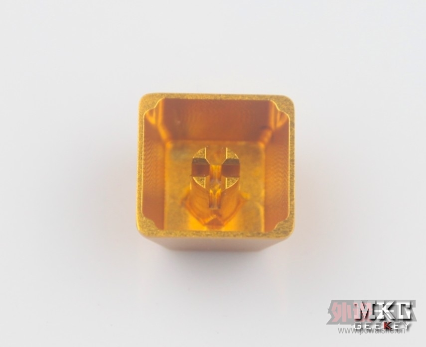 [ȫ��]Ducky ��ɫ͸���ñ260Ԫ��MKC������ñ240Ԫ��