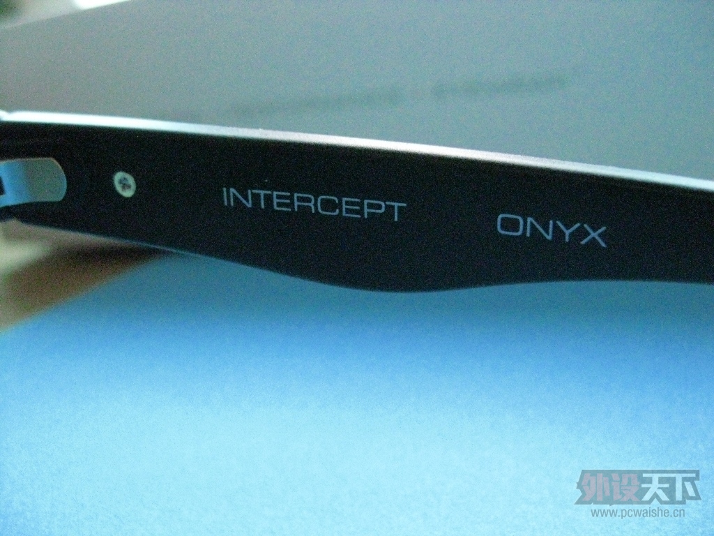 [27p]GUNNAR Intercept�۾�����