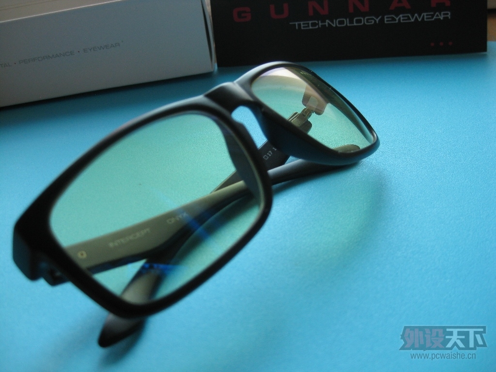 [27p]GUNNAR Intercept�۾�����