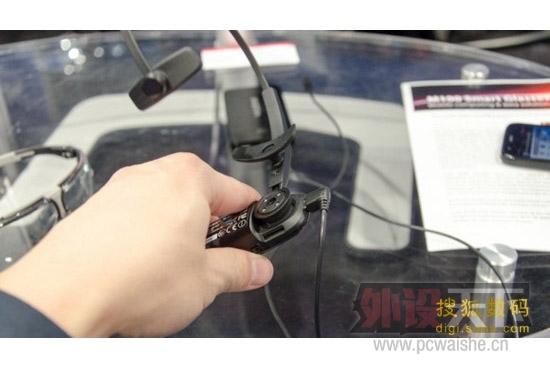 Vuzix M100�����۾����� ����Ⱥܵ�