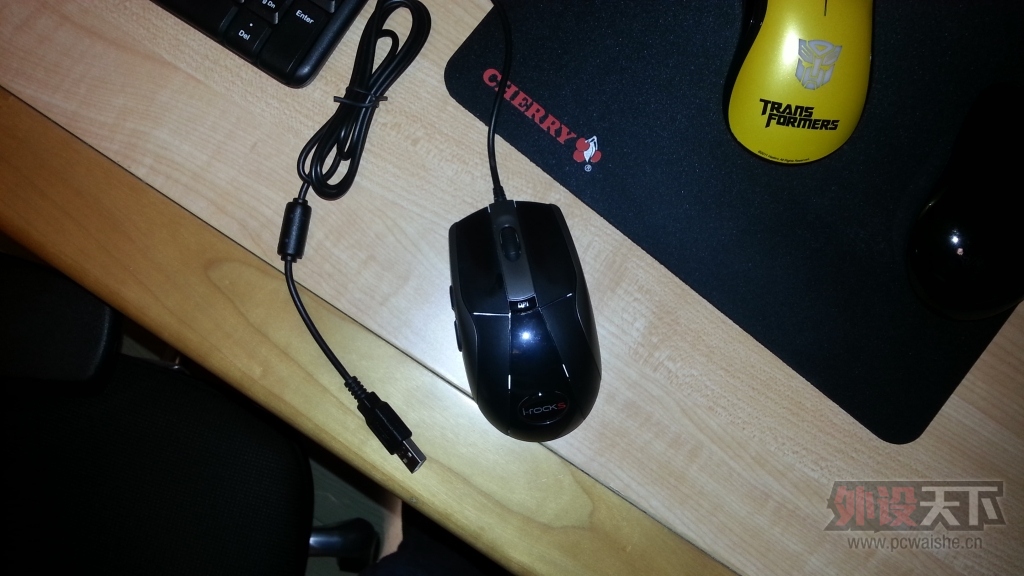 �ѳ�����      I-ROCKS ���ǿ� 7810R