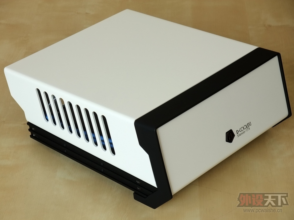 ��ԭ����ID-COOLING Silencer-ITX��������