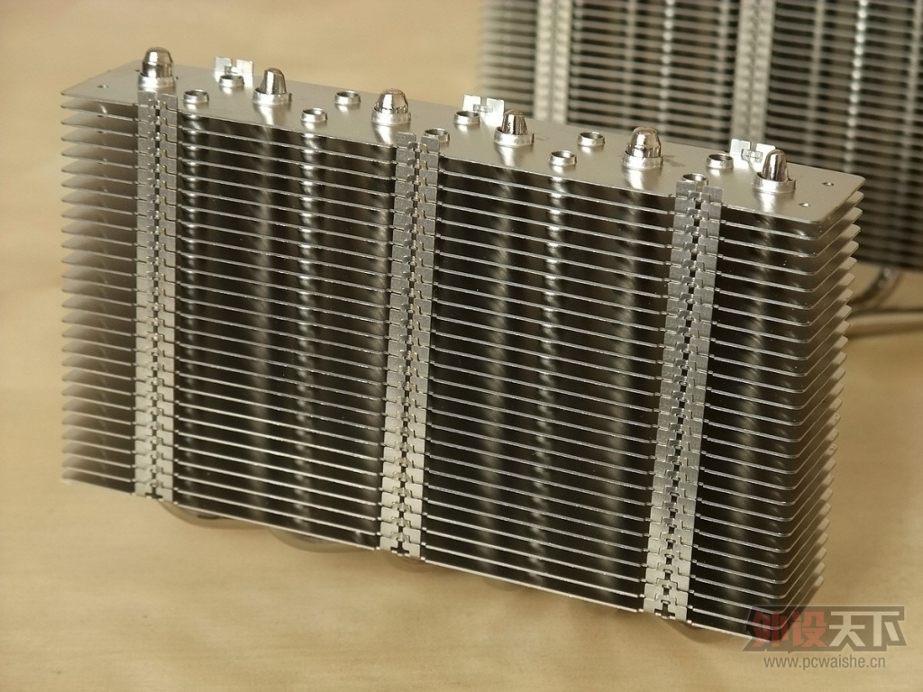 ��ԭ����ID-COOLING Silencer-ITX��������