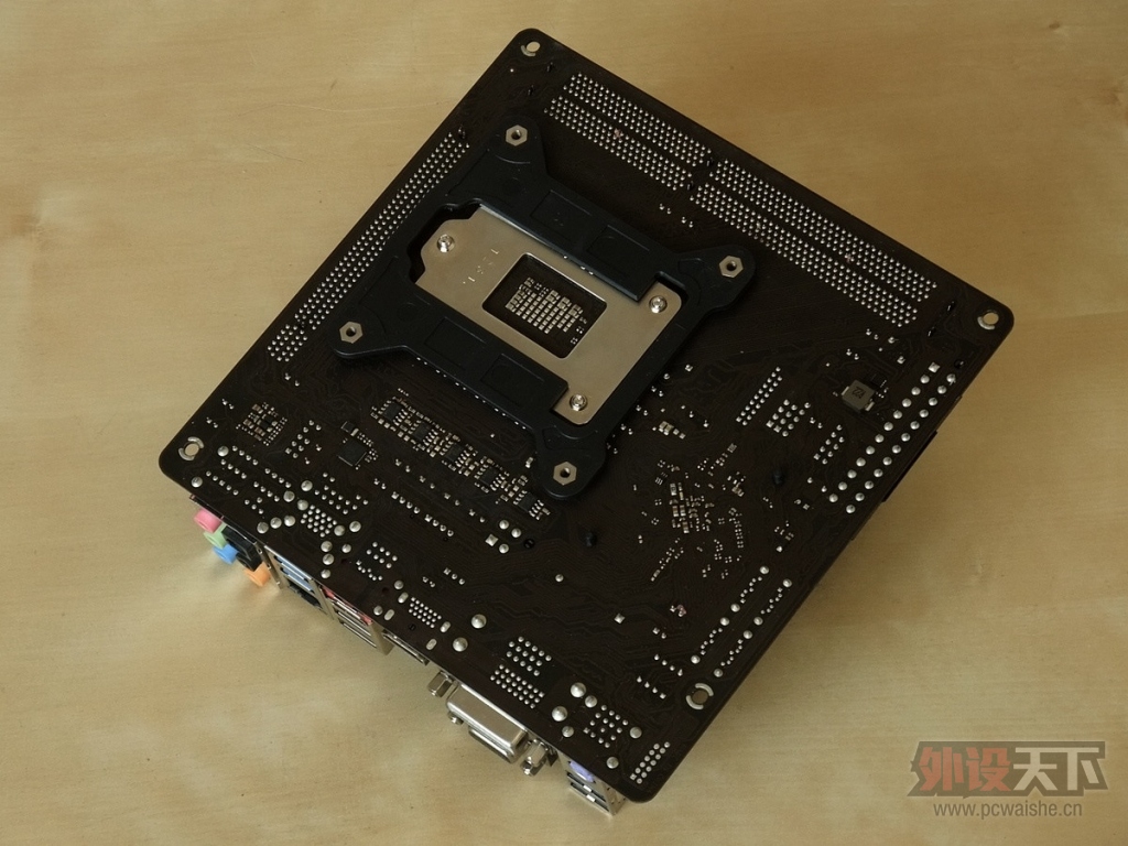 ��ԭ����ID-COOLING Silencer-ITX��������