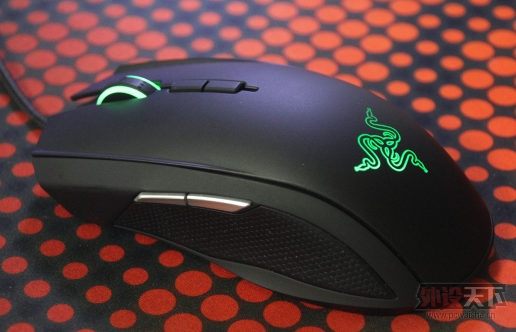Razer Taipan ̫ʻ 2.jpg