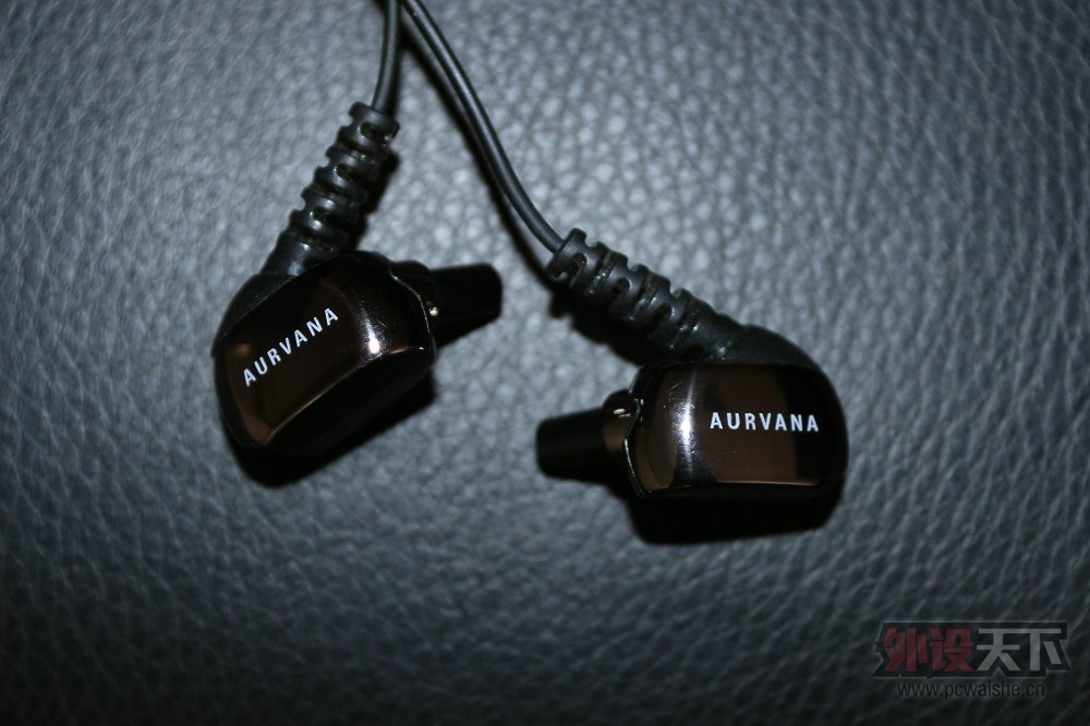 ��������Creative/���� Aurvana In-Ear3 IE3˫��Ԫ���� 9.5�� 450����