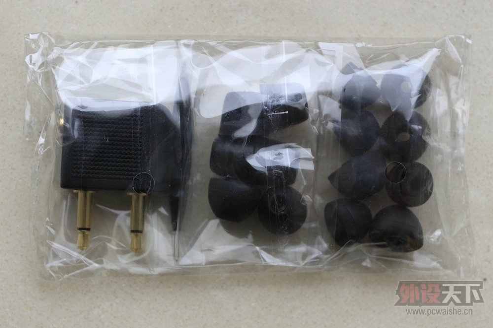 ��������Creative/���� Aurvana In-Ear3 IE3˫��Ԫ���� 9.5�� 450����