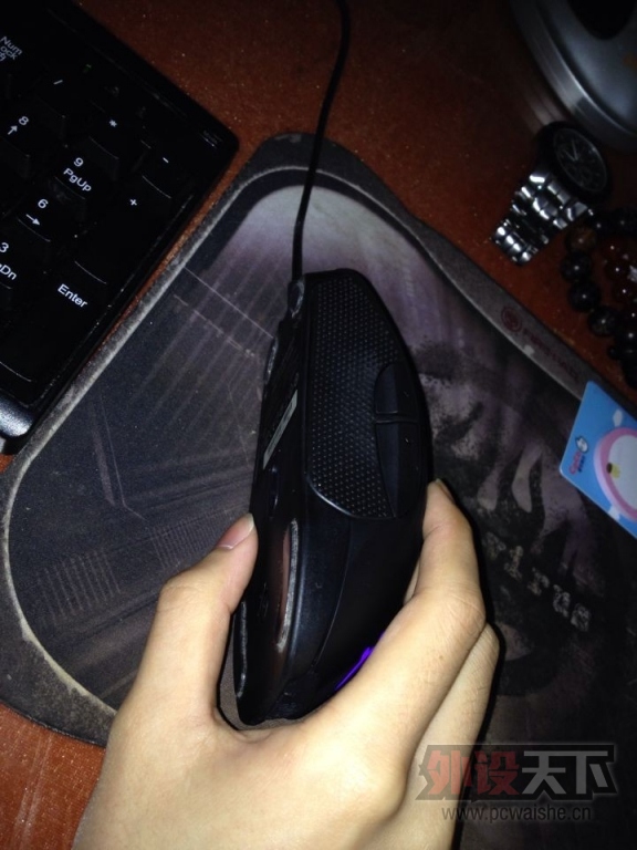 ���Ϻ�������׼�����Rival�Լ����깤��Razer�������ߣ�Ravil���ۣ�