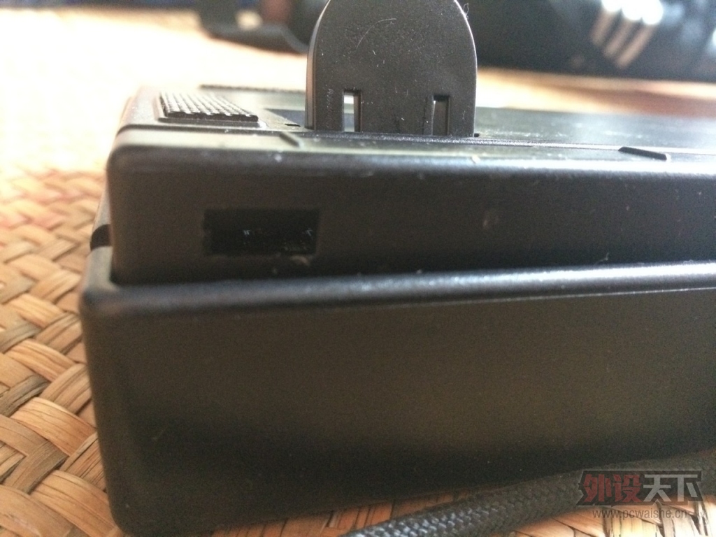С�� IKBC F-104 ���޾���