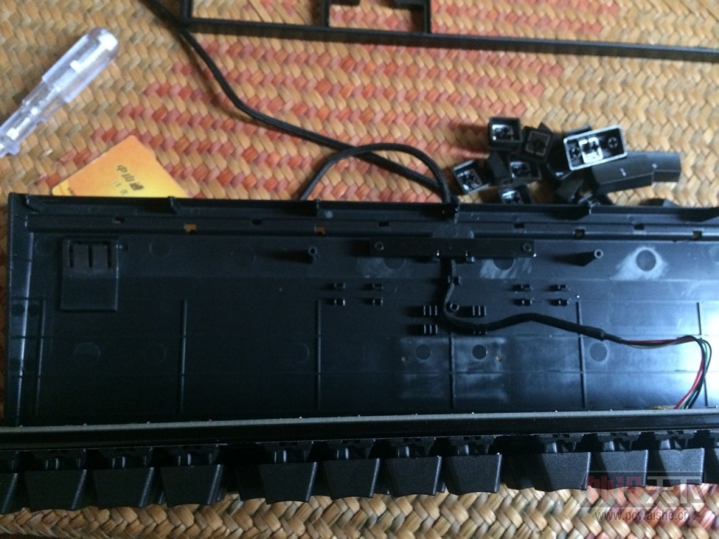 С�� IKBC F-104 ���޾���