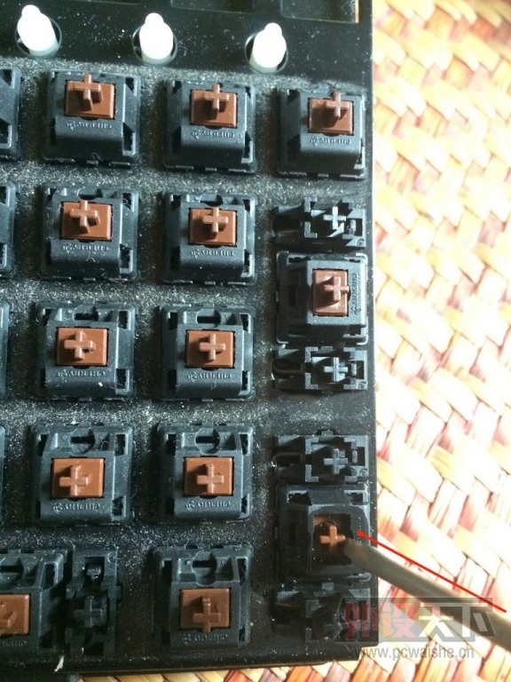 С�� IKBC F-104 ���޾���