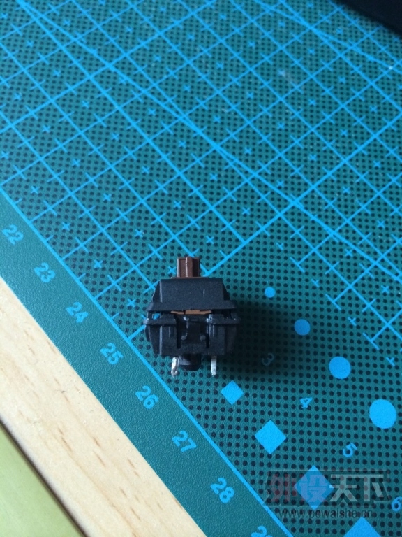 С�� IKBC F-104 ���޾���
