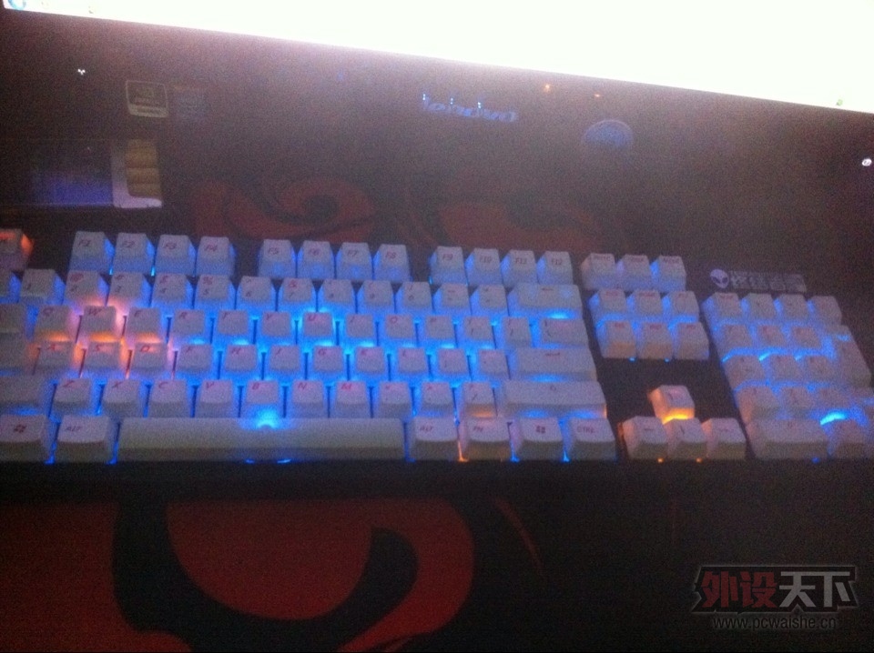 ���人����ñ.. f104�İ׺�.[�ѳ�]