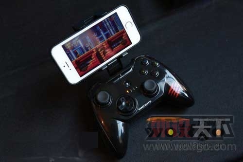 Mad Catz�Ƴ�iPhoneר����Ϸ�ֱ�