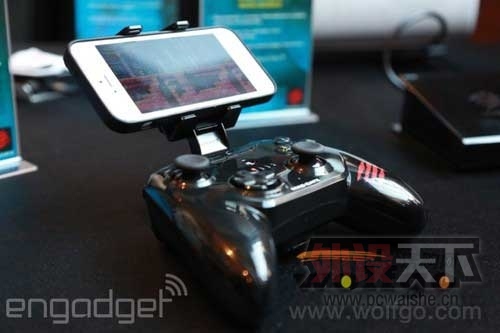 Mad Catz�Ƴ�iPhoneר����Ϸ�ֱ�