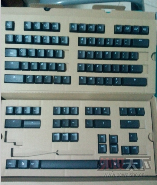 9{FNZ61275AM02}2HXLKOER.jpg