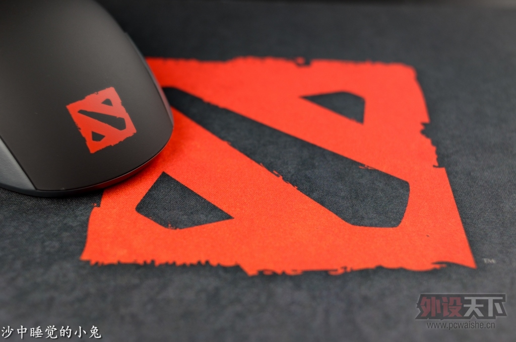 ���DOTA2��ߴ���KANA�����װ���䣬�ڸ���ͼɳ�ž�֮������ʥ�ڵ���