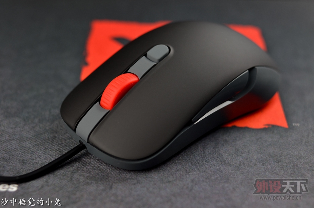 ���DOTA2��ߴ���KANA�����װ���䣬�ڸ���ͼɳ�ž�֮������ʥ�ڵ���
