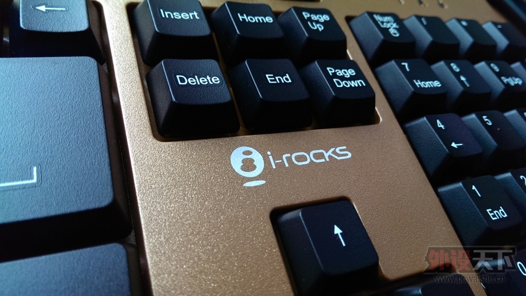 һͨ谮ߵ԰ף¡I-ROCKSСǩװ 