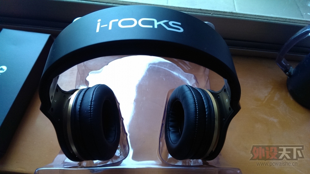 һͨ谮ߵ԰ף¡I-ROCKSСǩװ 