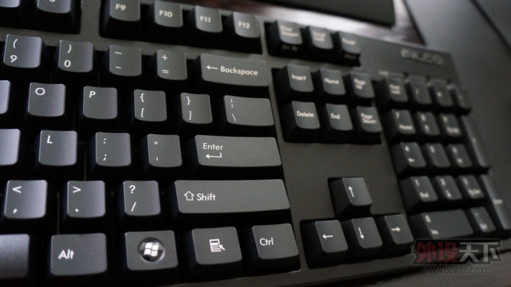 [�ɶ�]��9.5��FILCO104ʥ�ֶ�����ɫ������̣����У��ѳ�