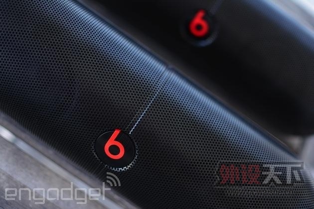 Beats Pill XL 