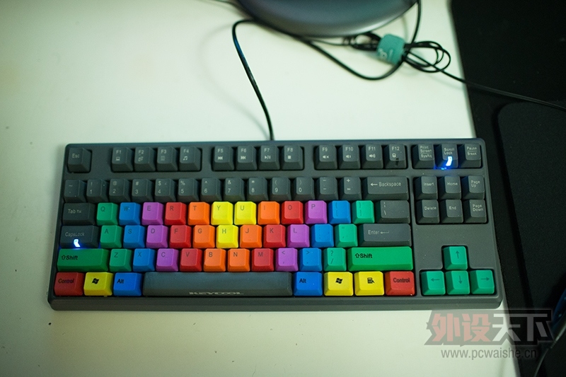 Ͼɫ87  PBT