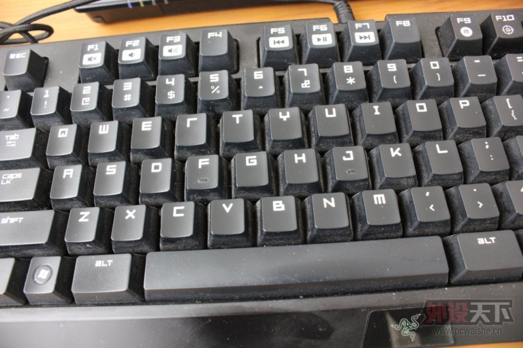 һ׶ɫñ˲ûе̸߶ϵˣ˳ɹ