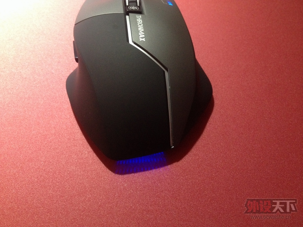 THRONMAX����ͼ��Carbon X1����