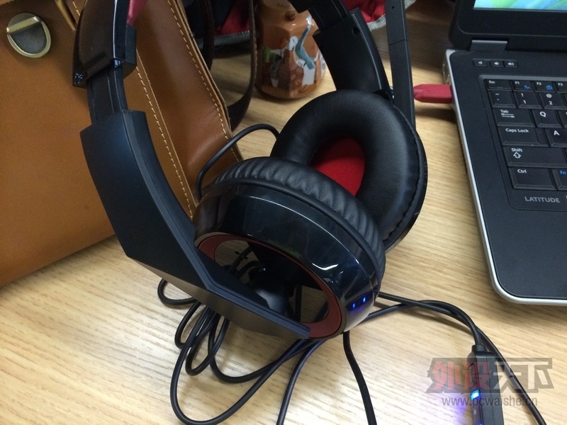 [����] ���KANA V2 ��ɫ 180��   ������ HS40 7.1���� 280��