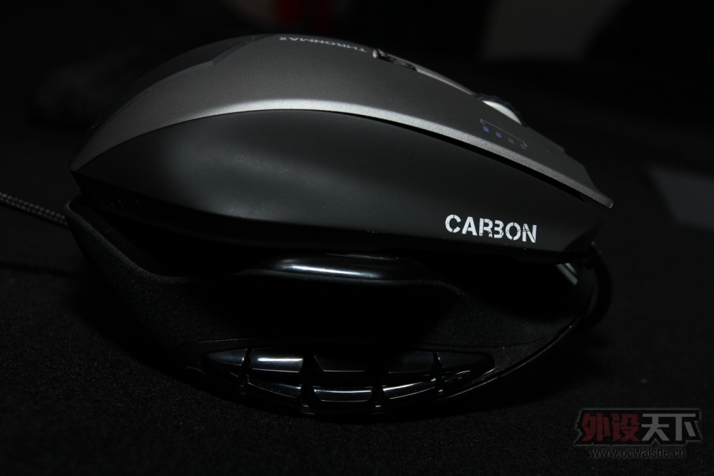 һн֮THRONMAX Carbon X1⣨ͼ