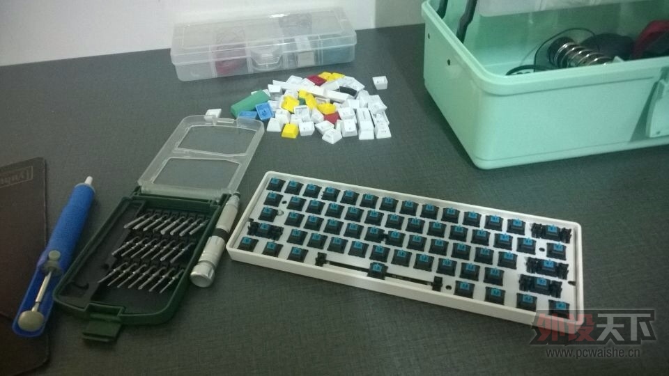 �����Լ����ֵ���Ȥ����ɫ�Ȼ���ɣ�
