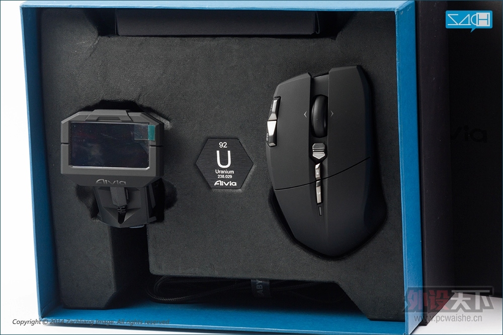 ���� GIGABYTE  Aivia Uranium�������ɢ��