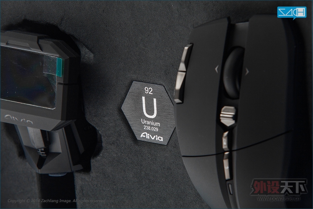 ���� GIGABYTE  Aivia Uranium�������ɢ��