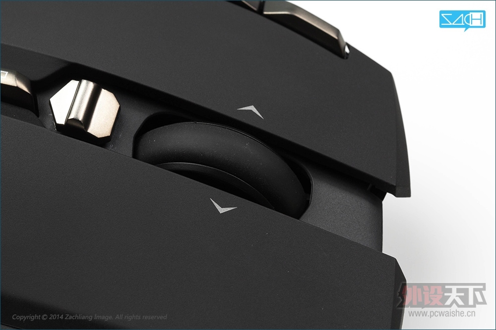 ���� GIGABYTE  Aivia Uranium�������ɢ��