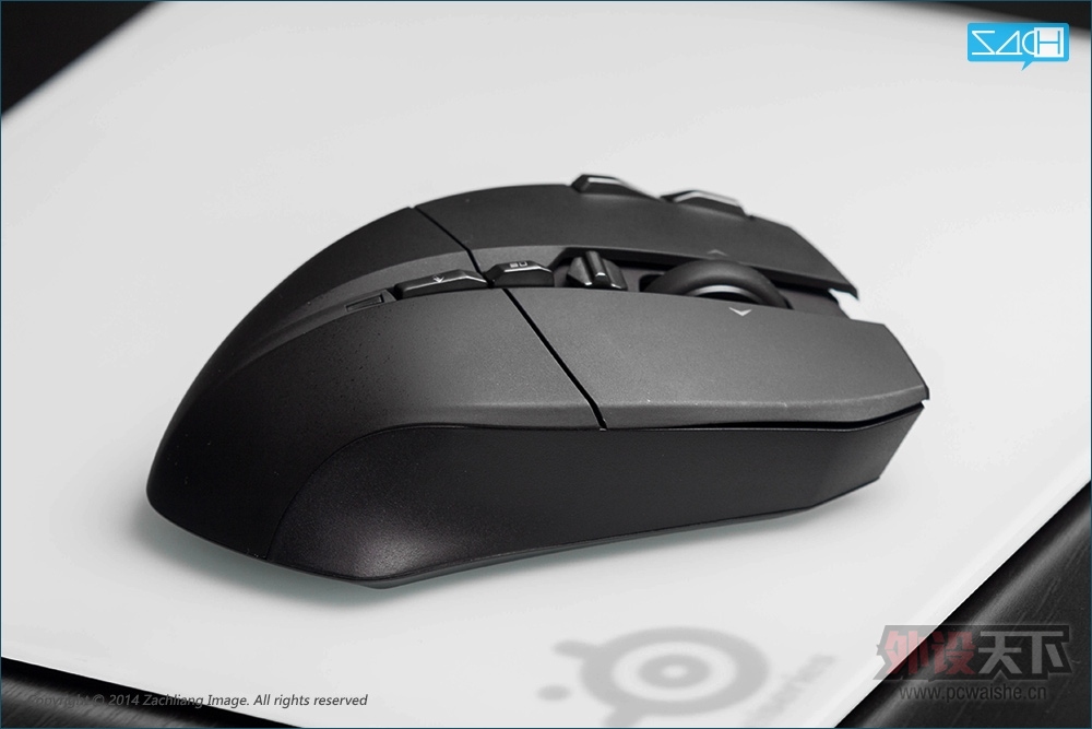 ���� GIGABYTE  Aivia Uranium�������ɢ��