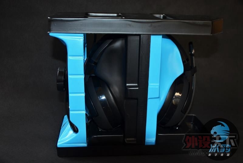 ж����У�����ĹǼܣ����ŵû��Ǻܽ��յġ�