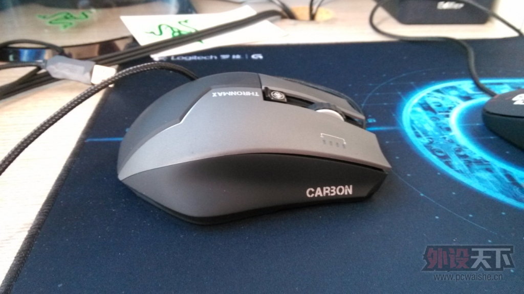 THRONMAX����ͼ�� �� Carbon X1 ��Ϸ������á�