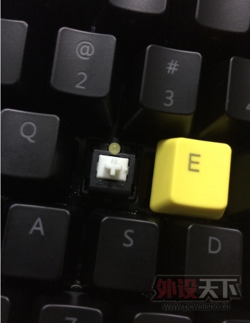 �����ݡ��ѳ�   KBT Race2 ��ɫ���ᣬ��ɫ����9.5���� ���յ���ͨ����ȳ��֣�����...